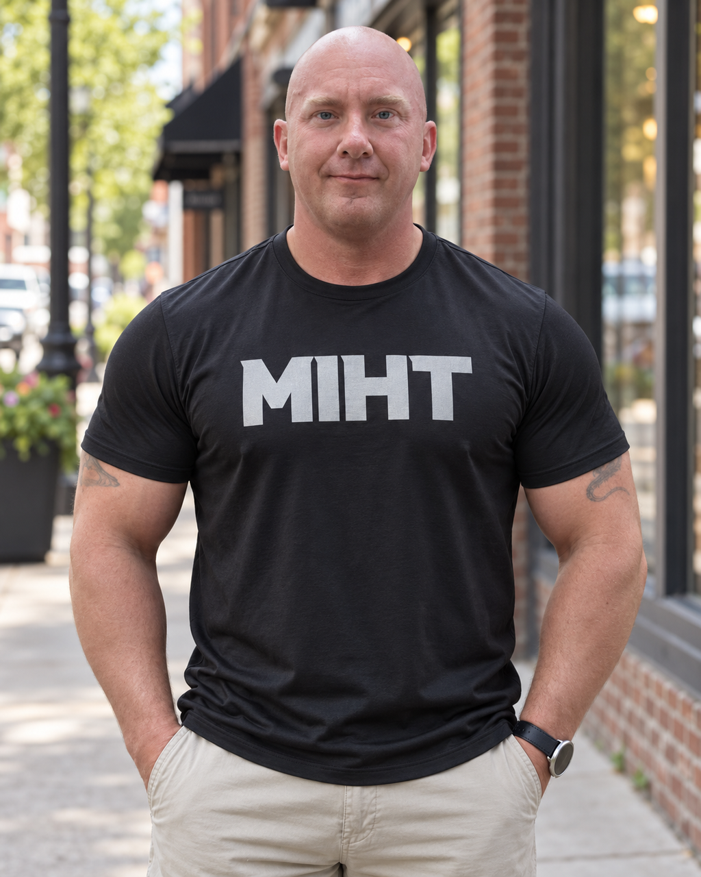 MIHT Do the Work Performance Tee lifestyle image