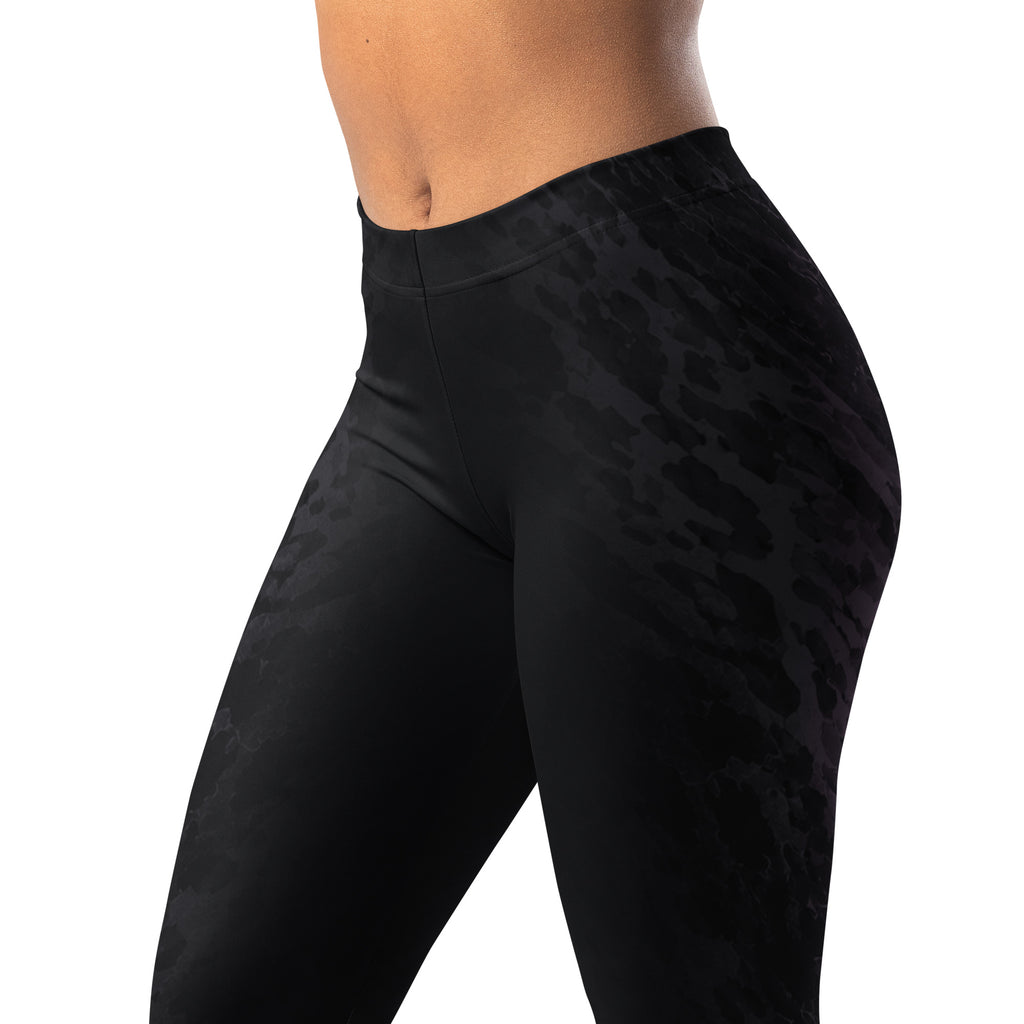 MIHT Shadow Sculpt Performance Leggings, lifestyle view